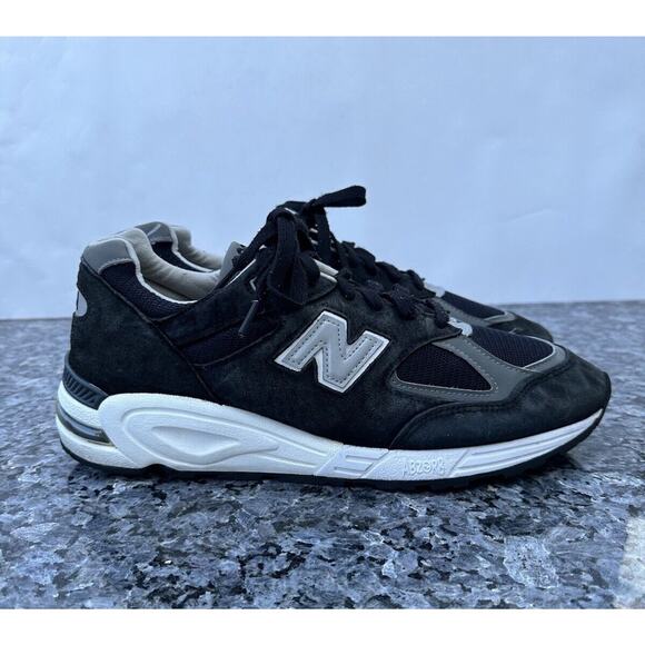 New Balance Other - New Balance 990V2 Black Made In USA Lifestyle Sneakers Men's 12 Rare M990BL2